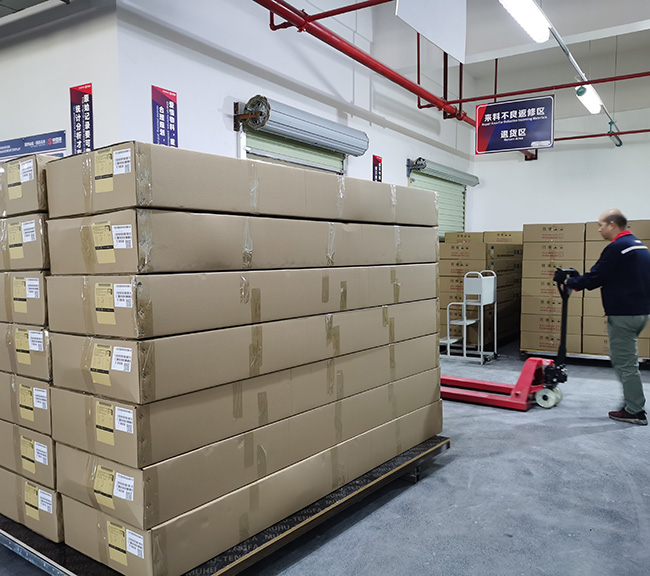 为安检之梦前进 工厂加班赶进度